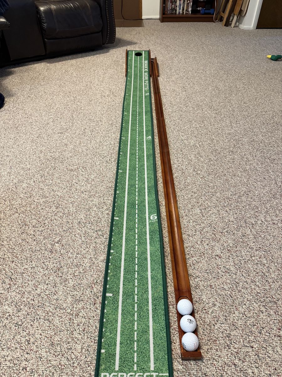 Putting Mat