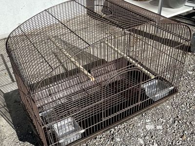 Great Shape Burgundy Bird Cage