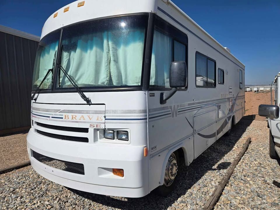 2000 Winnebago Brave Motorhome