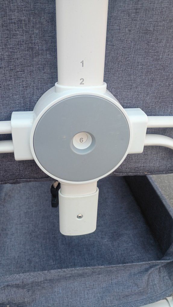 Main image 7