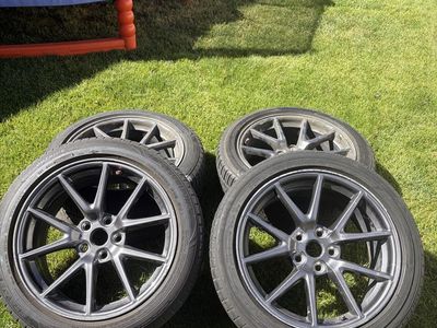 OEM 19” Tesla model 3 rims w tires