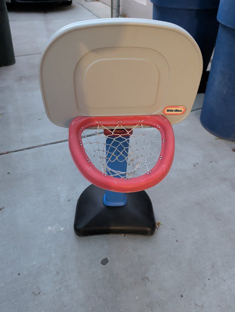 children's basketball hoop