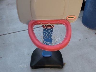 children's basketball hoop