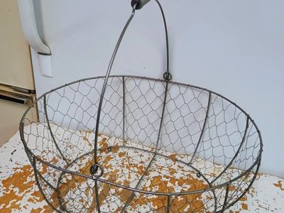 Large Galvanized Metal Wire Egg Basket Oval with Handle Farmhouse Rustic Decor