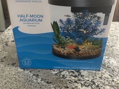 Top Fin Half-Moon Aquarium