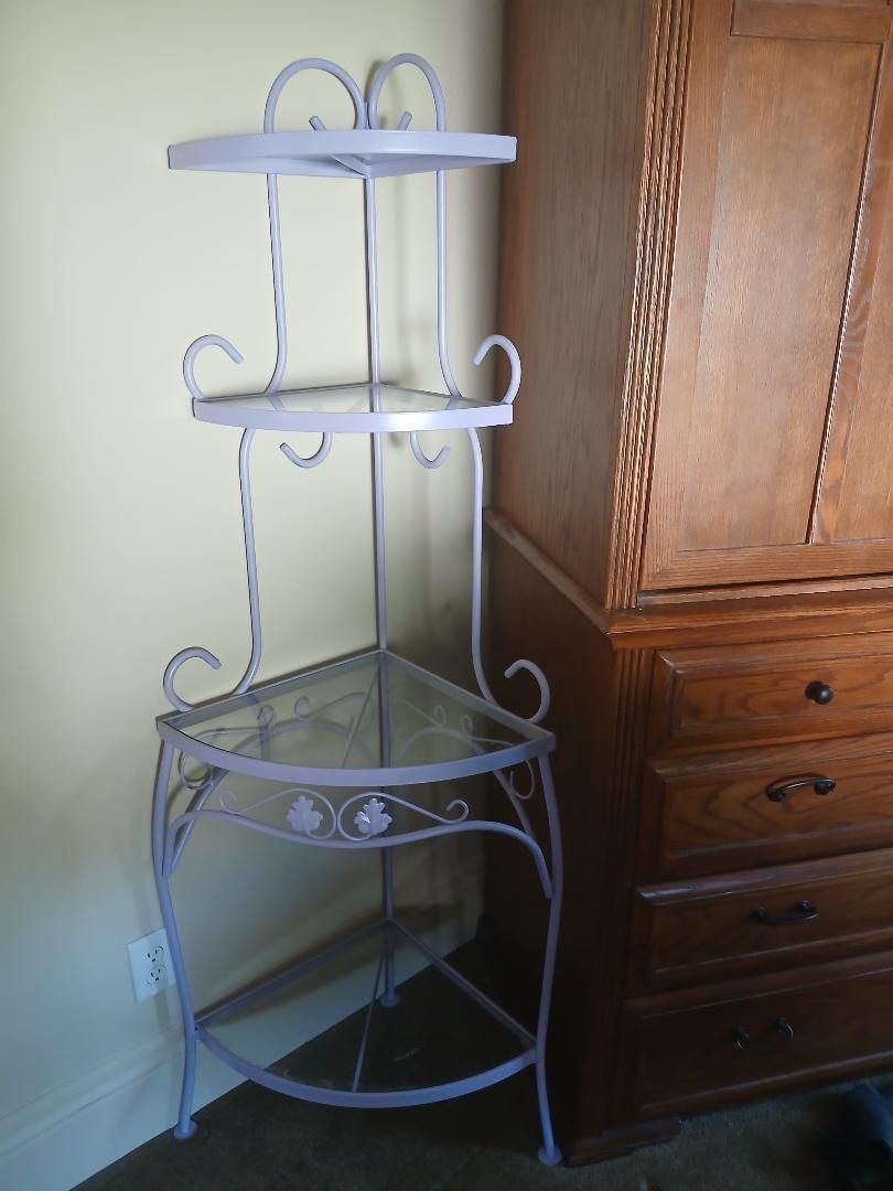 Corner Bakers Rack 65 x 23  glass shelves