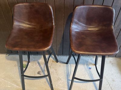 2 Modern Bar Stools – Rich Chestnut Brown