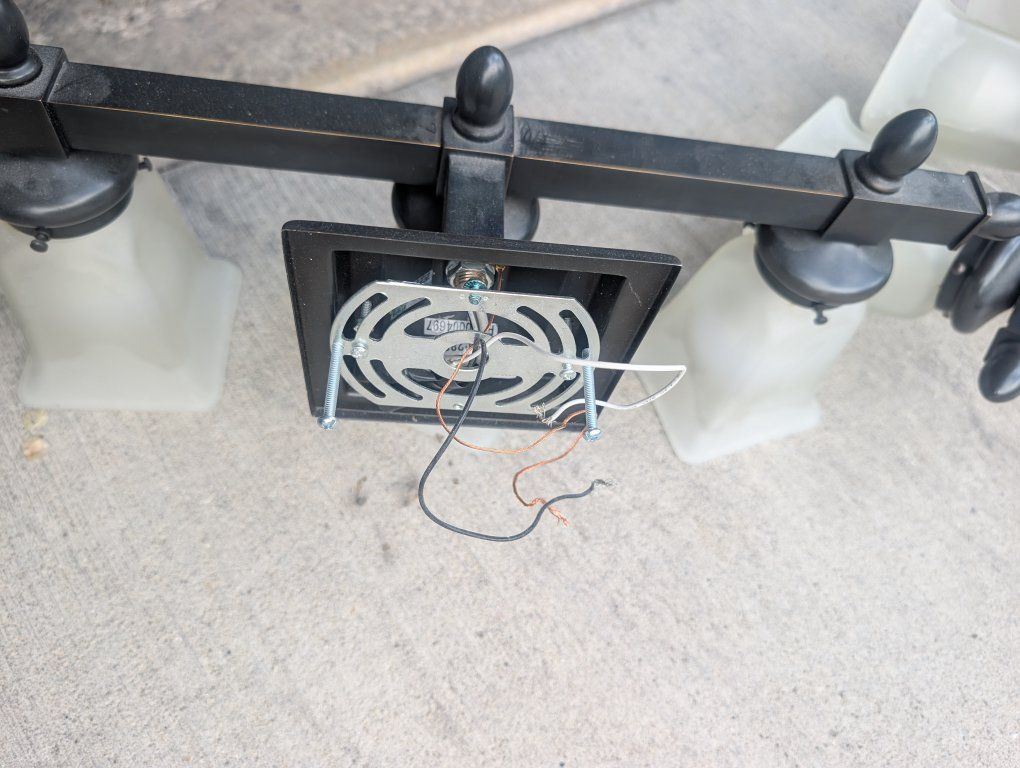 Main image 3