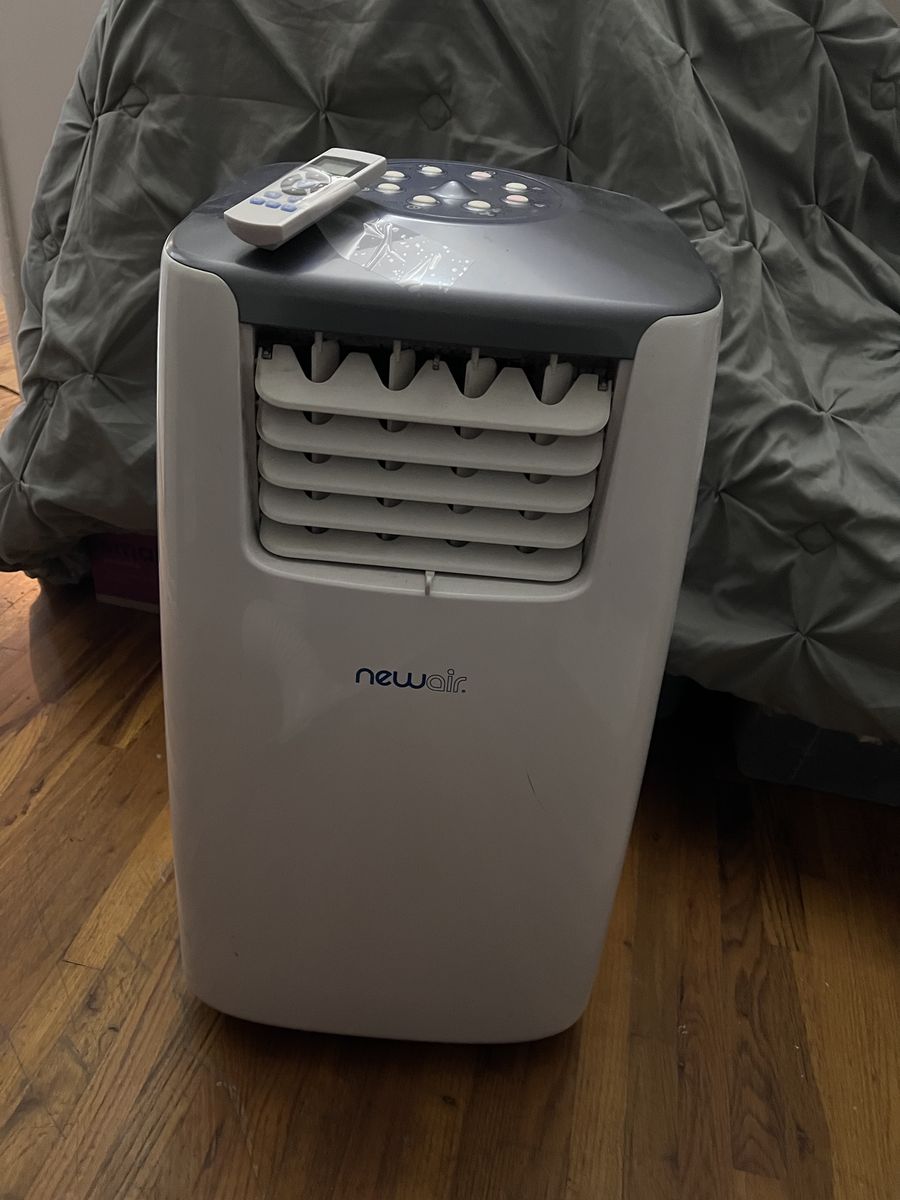 Standing window AC unit