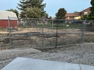 Used Chain Link gates- Durable Galvanized Steel gates that are perfect for Yard or Enclosure