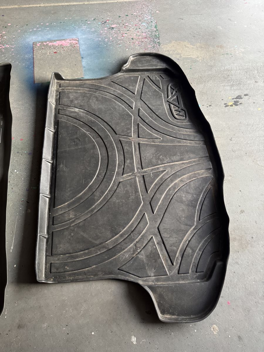 Main image 4