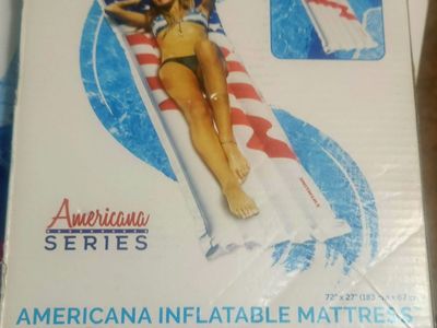 NEW Inflatable Air Mattress 72"x27" USA Flag Design