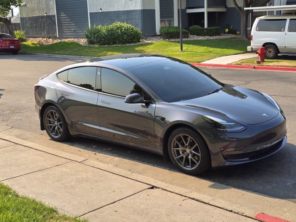2022 Tesla Model 3 Long Range AWD