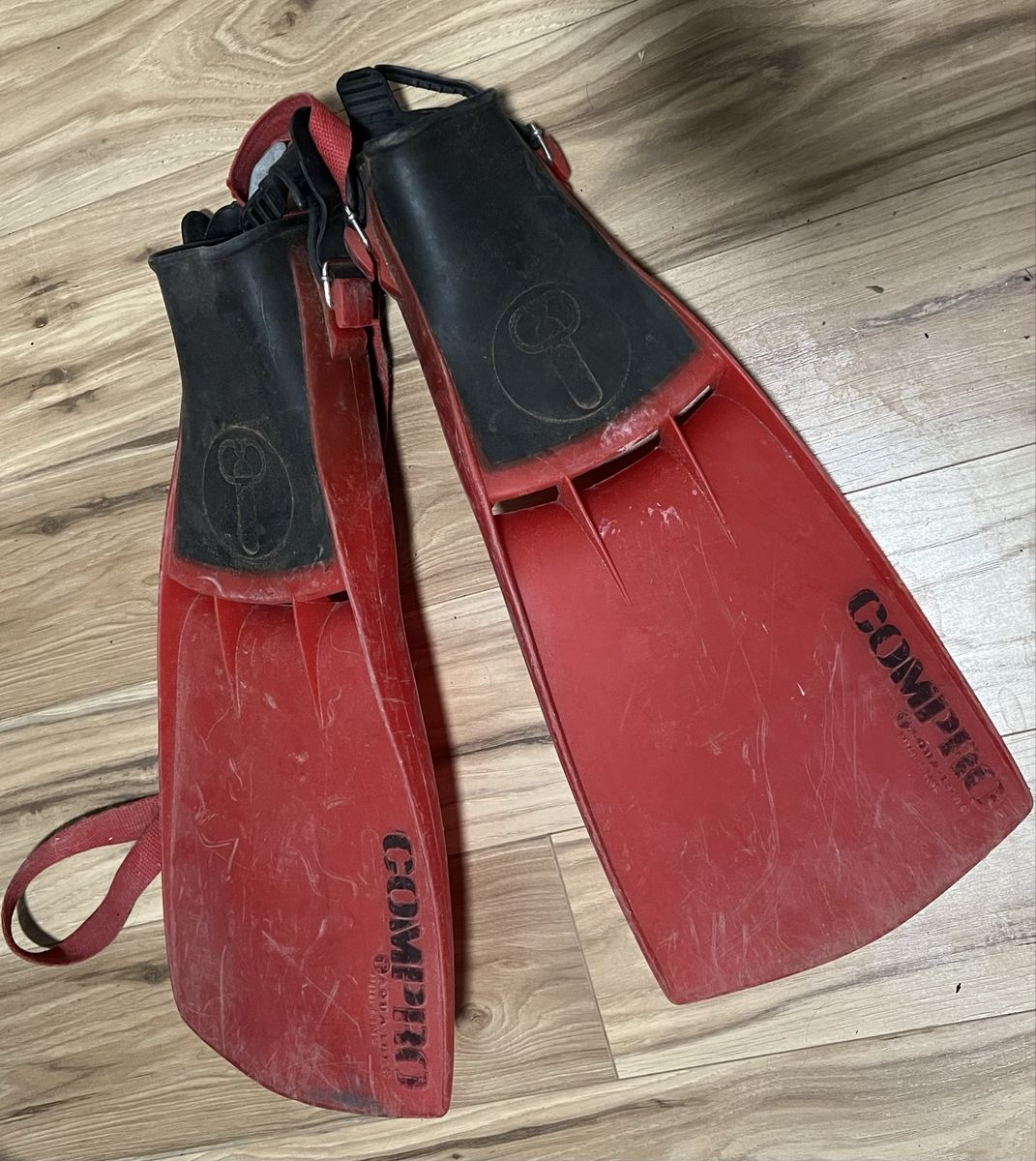 Aqua Lung Compro Pro Line Small