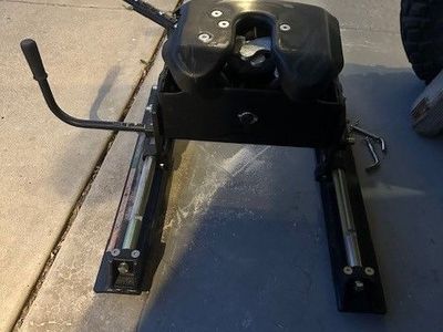 Curt C- 16 fifth wheel hitch