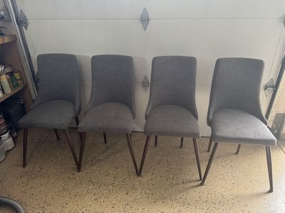 Beautiful Mid Century Dining Chairs x 4!