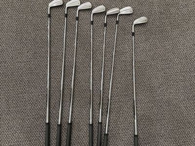 TaylorMade P770 Left-Handed Iron Set - Stiff Shafts