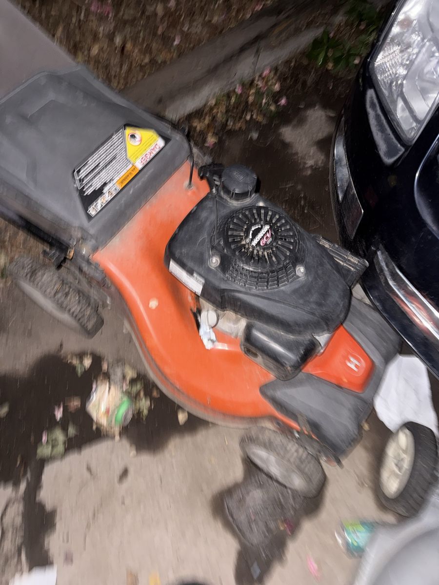 Husqvarna Lawnmower Honda Engine