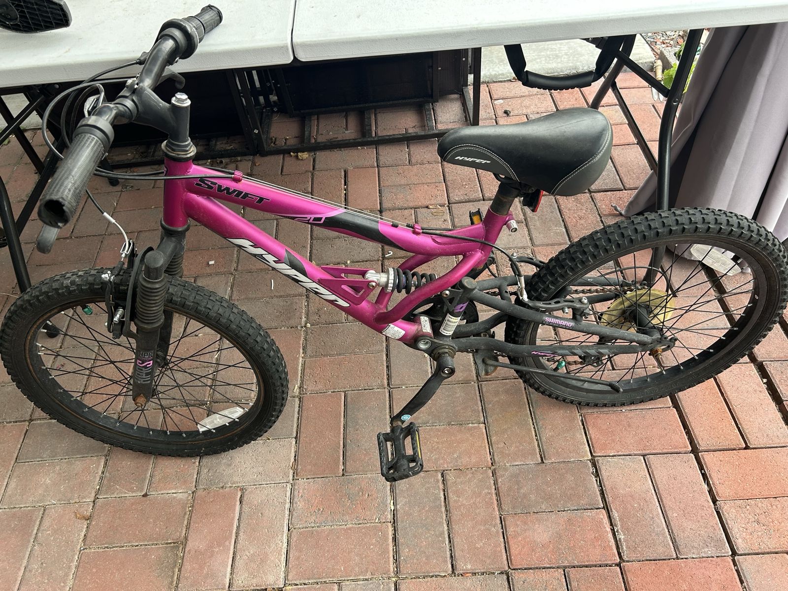 Hyper Bicycles 20" Girl's Swift Mountain Bike 12" Frame for Children Ages 8-13, Magenta