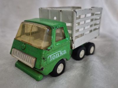 Vintage Tonka Green Metal Stake Side Dump Truck Toy - Collectible Die-Cast Farm Vehicle