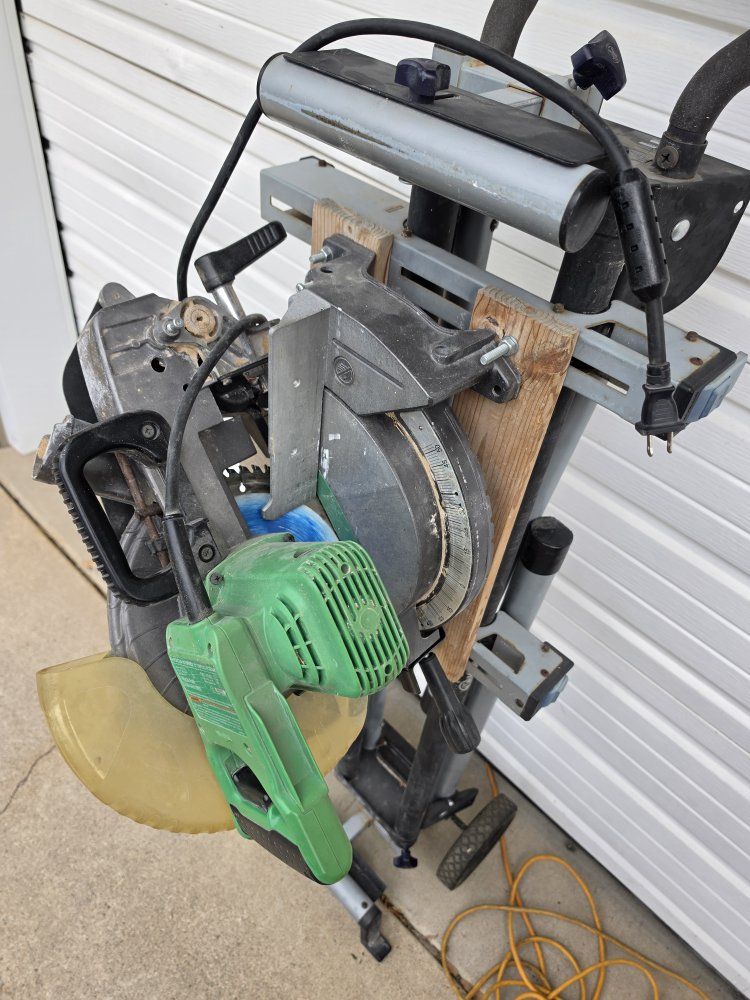 Main image 3