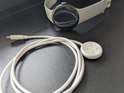 Google Pixel Watch 3 45mm Smartwatch - Polished Silver / Porcelain