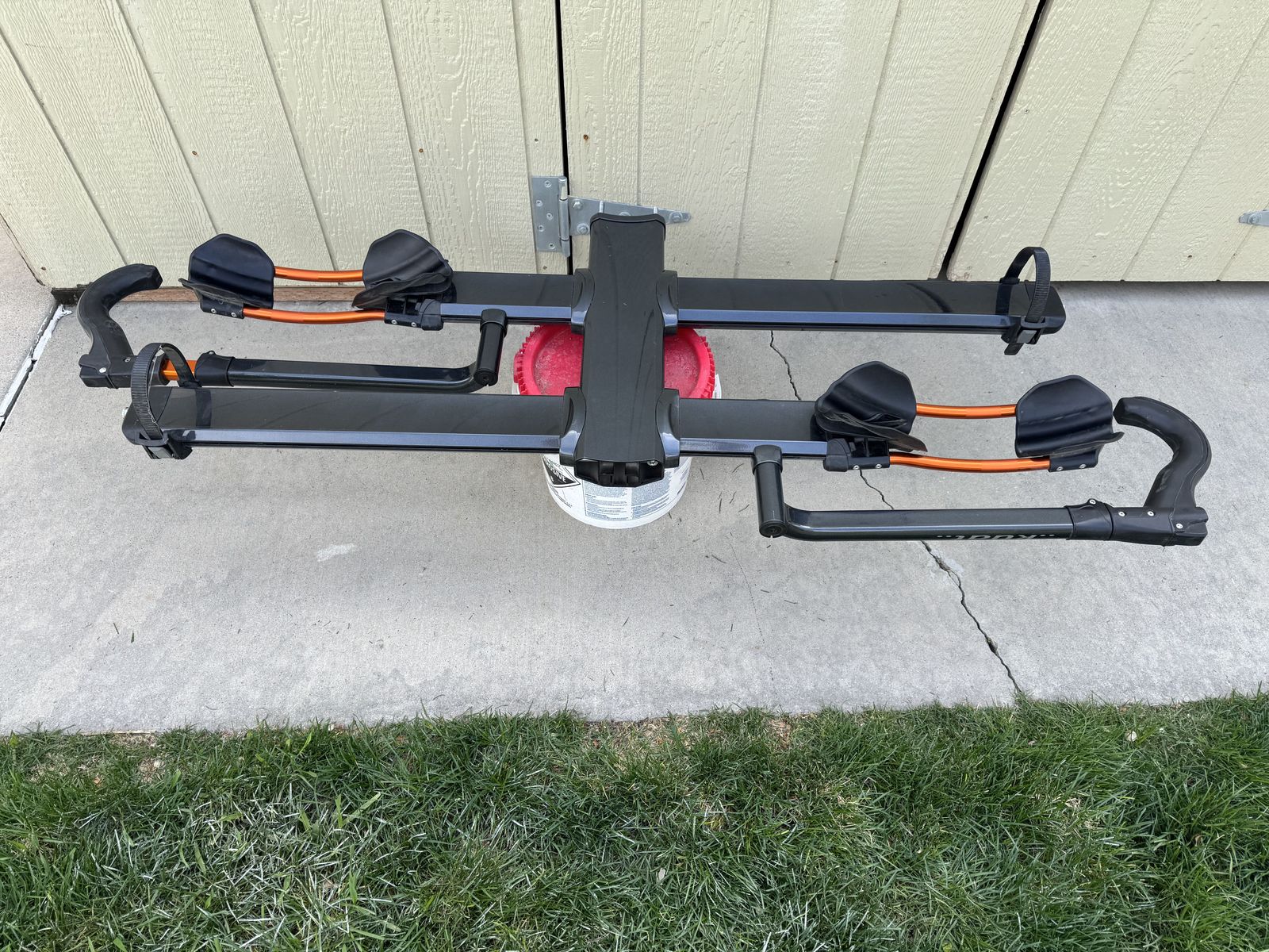 Kuat NV2 hitch mount two bike rack extender