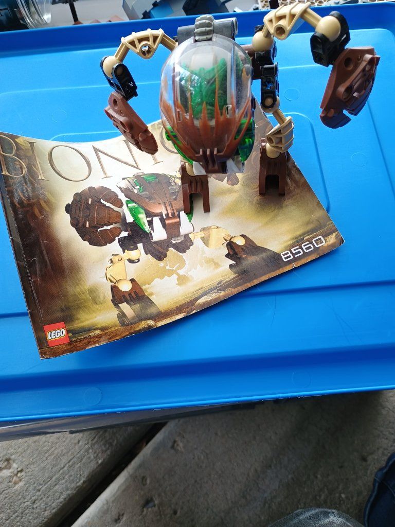 Main image 3