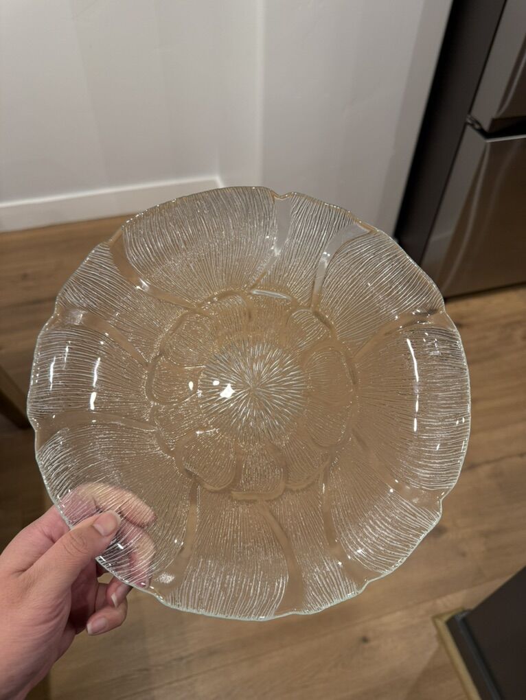 3- Vintage 1980s Arcoroc Fleur Textured Plates