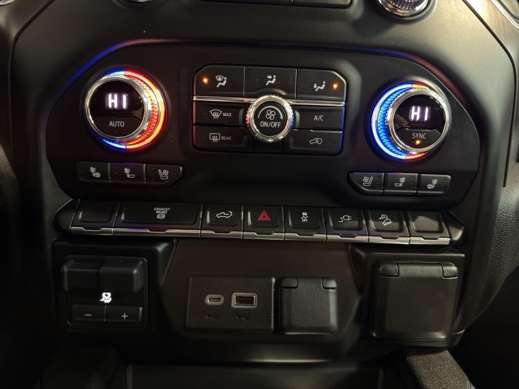 2021 GMC Sierra 3500HD AT4