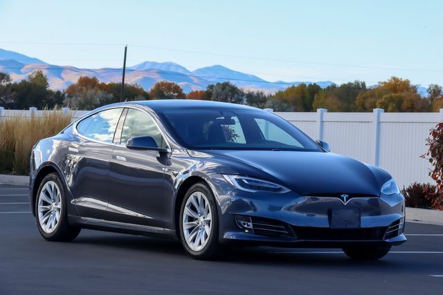 2018 Tesla Model S 75D