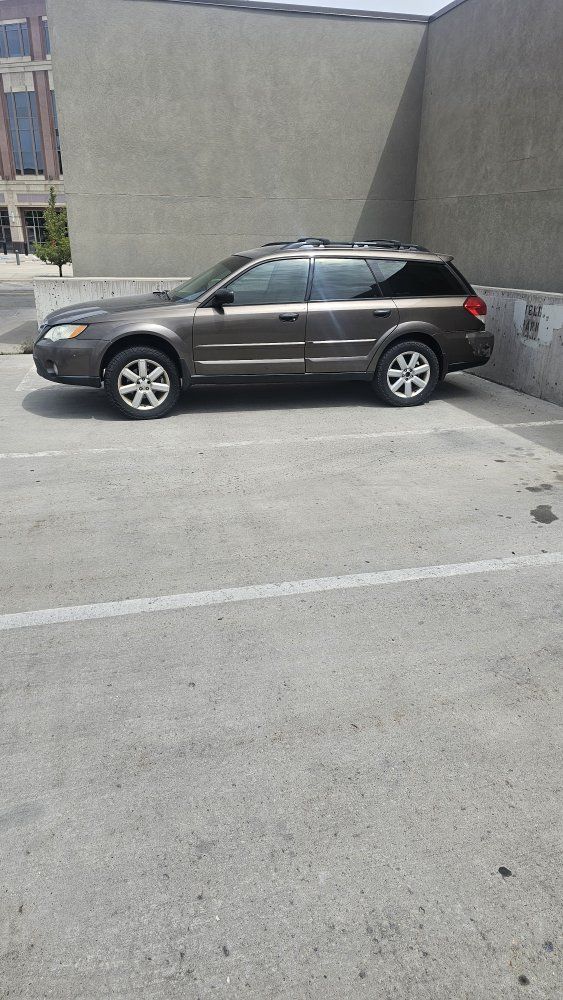 2008 Subaru Outback - No Engine, Great for Parts or Project Car