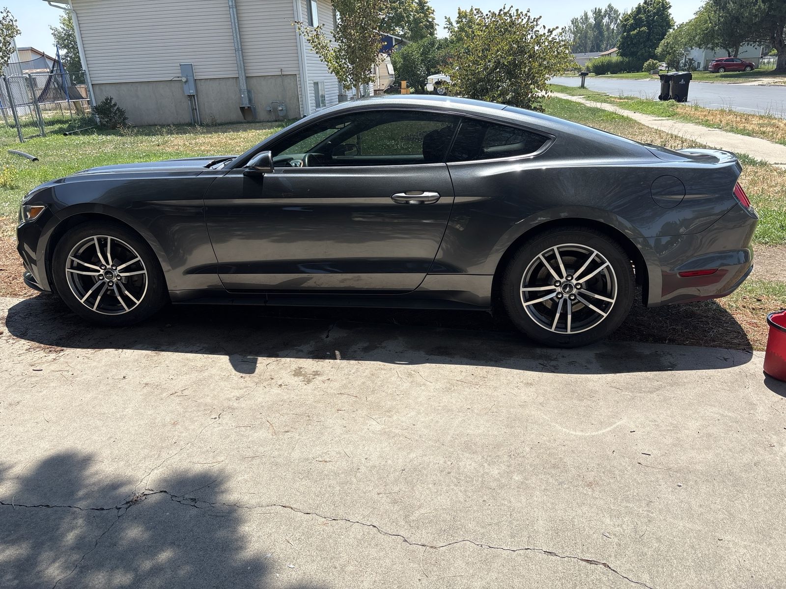Dark Gray Ford Mustang Coupe - Automatic Interior