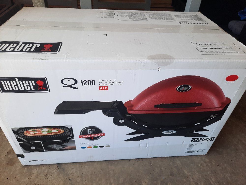 Weber Q 1200 LP Portable Gas Grill - Red, New in Box with 5-Year Limited Warranty