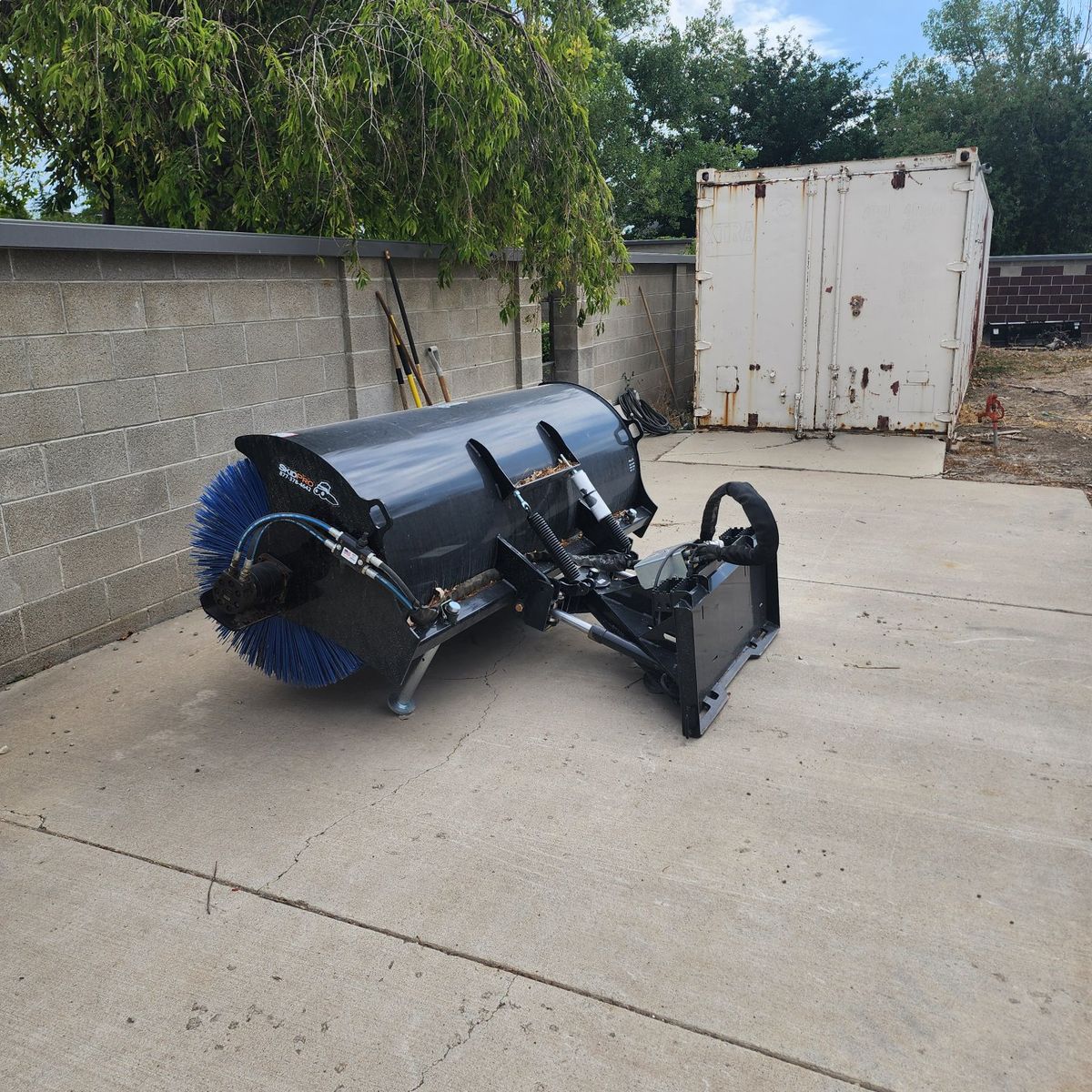 Main image 2