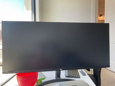 LG 34" Ultrawide FHD Monitor - High-Resolution Display for Enhanced Productivity
