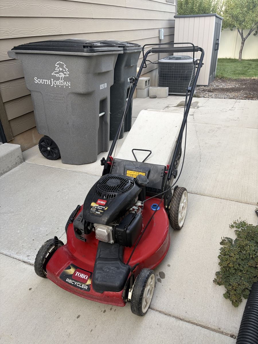 Toro Recycler 6.75 Kohler Engine Lawn Mower (Self Propelled) 