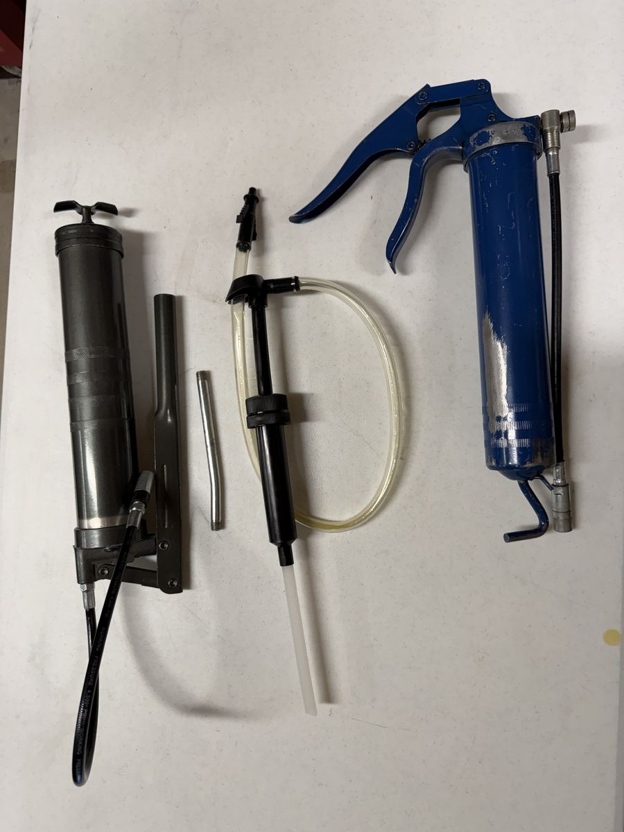 Grease guns and gear lube pump