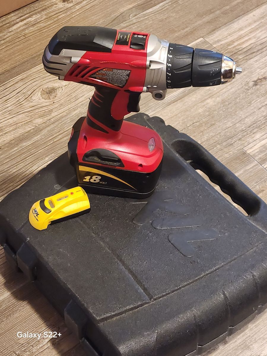 Skil 18V X-Drive Cordless Drill & Detachable Laser Level Kit