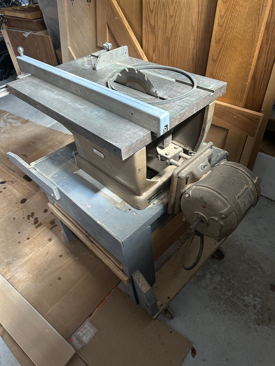 Craftman 100  Table Saw