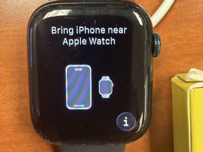 Apple Watch Series 7 (GPS, 45mm) Space Gray Aluminum Case Black Sport Band