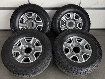 LIKE NEW 2024 Ford F350 OWM 18in Wheels/ 275/70/18