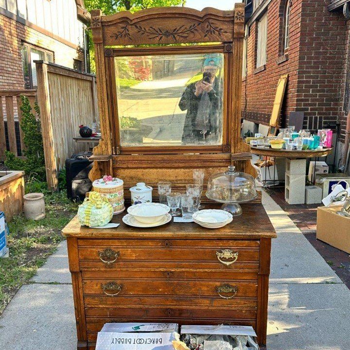 MID SUMMER'S DAY YARD SALE