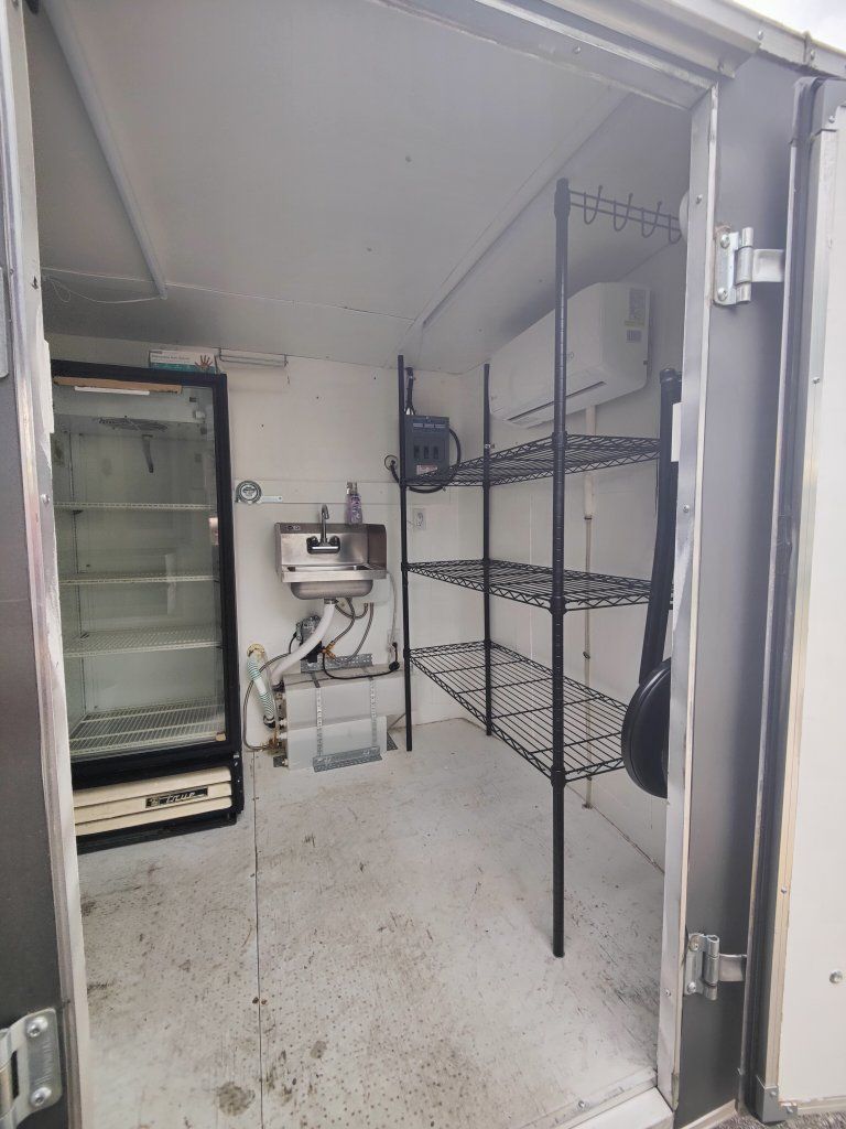Main image 11