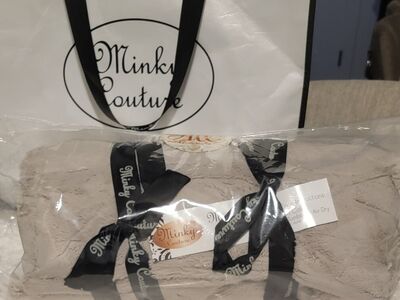 MINKY COUTURE BLANKET