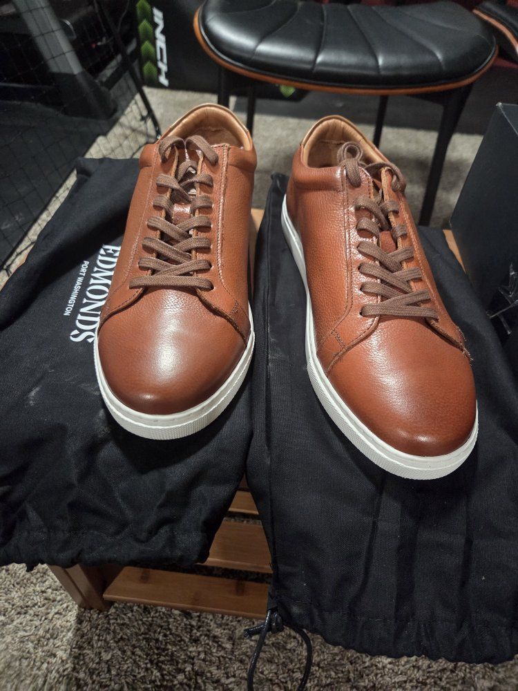 Allen Edmonds Courtside Oxford shoes in Chili color, size 10.5 D