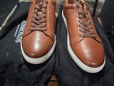 Allen Edmonds Courtside Oxford shoes in Chili color, size 10.5 D