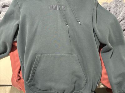 Selling Clothes!! S-L