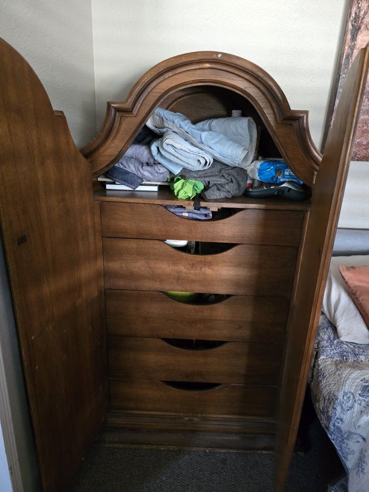 Main image 2