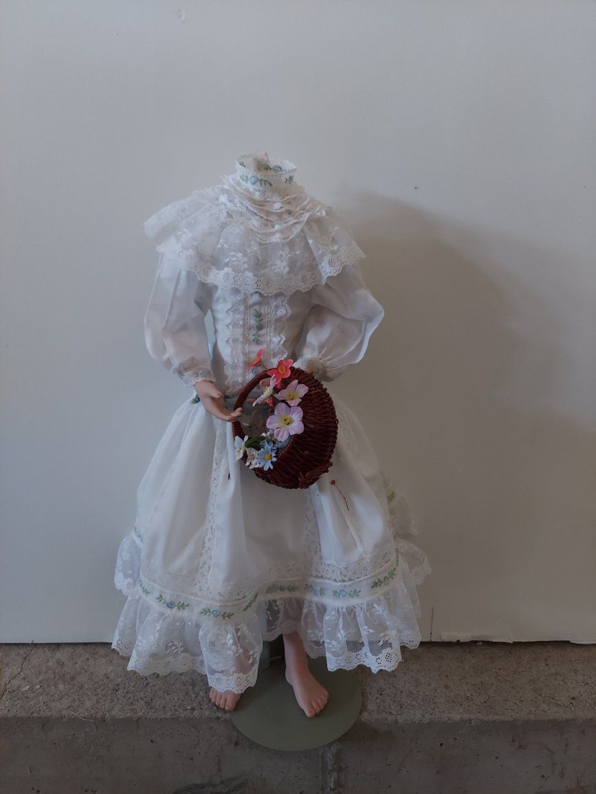 Halloween Special! Headless porcelain Doll